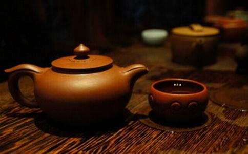 弘扬茶文化，构建和谐社会